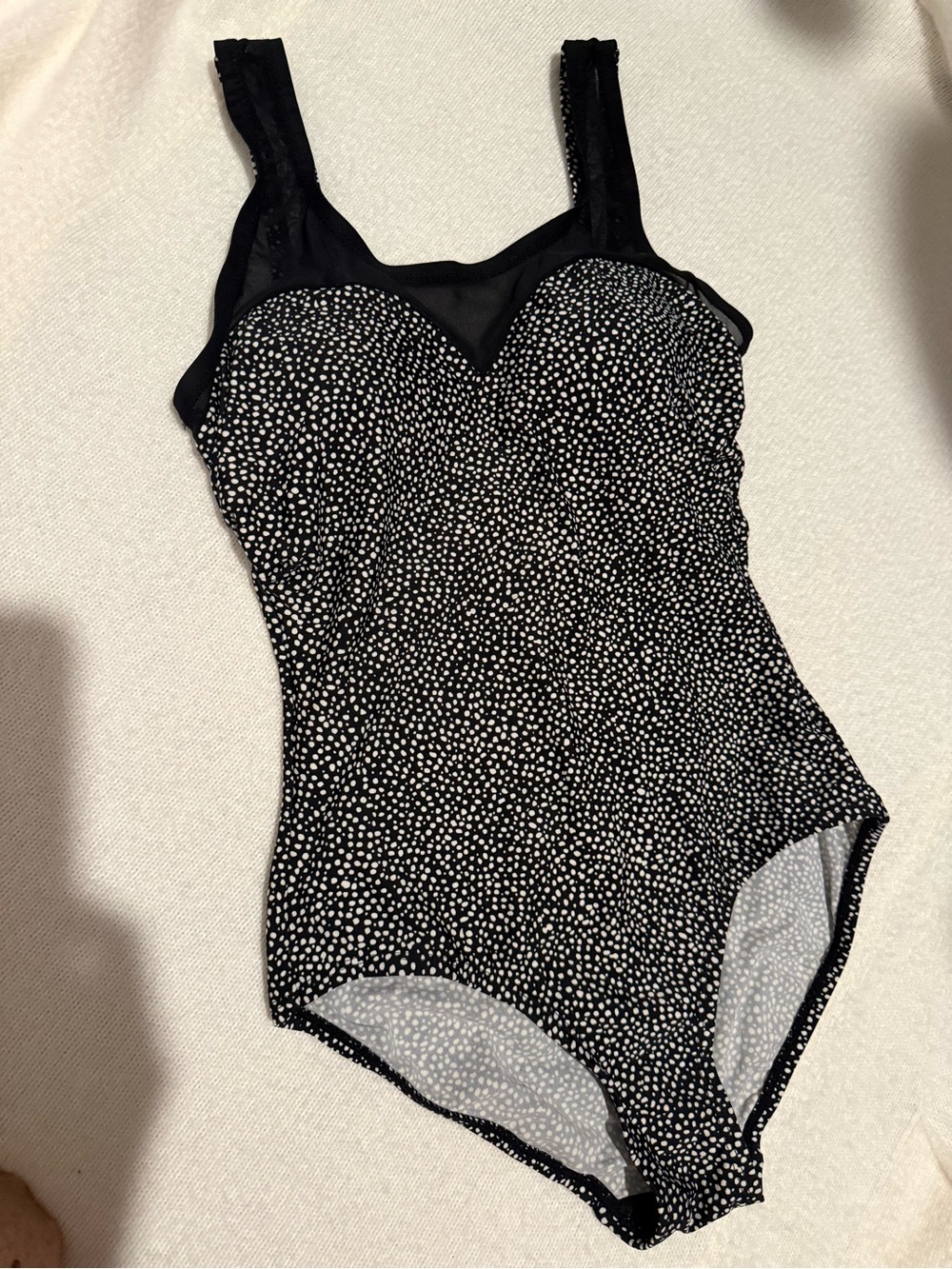 Alicia Simoné black&white dots swimsuit.